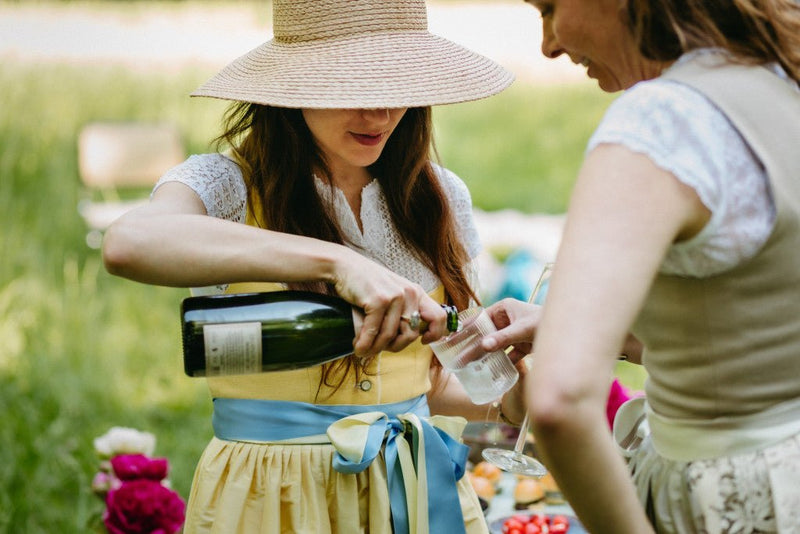 Als Gast zur Hochzeit in Tracht: Mit diesen Styling-Regeln machst du alles richtig - Amsel Fashion