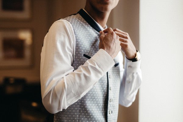 Trachtenweste zur Hochzeit – diese Styling-Tipps solltest du beherzigen - Amsel Fashion