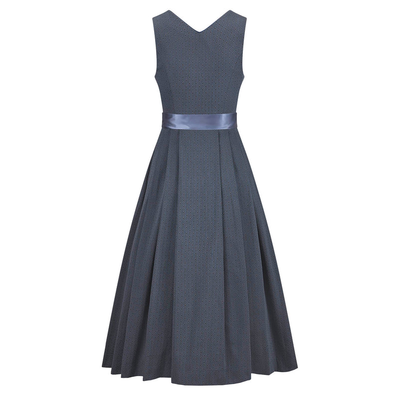 Dirndl Elisa Blaugrau – Rückansicht des langen Dirndls in Blaugrau mit Jacquard-Muster