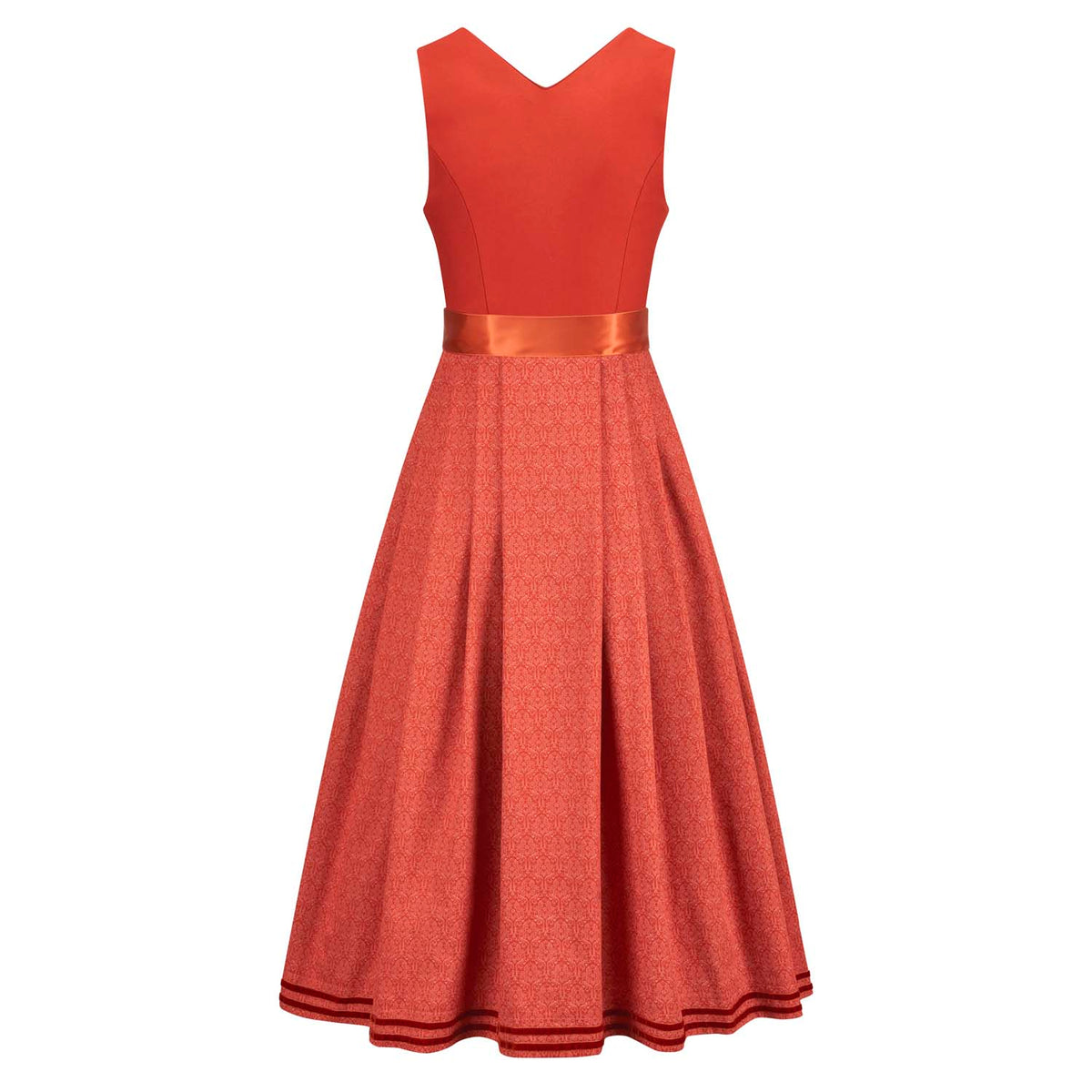 Dirndl Maya Orange – Rückansicht des langen Dirndls in Orange