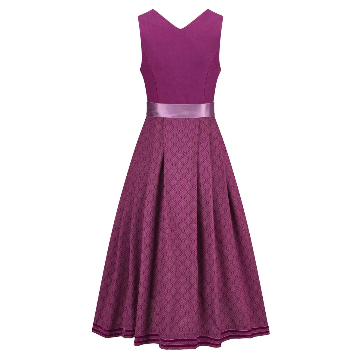 Leinendirndl Nele Rückenansicht in der Farbe Beere mit Leinenoberteil udn Baumwollrock.
