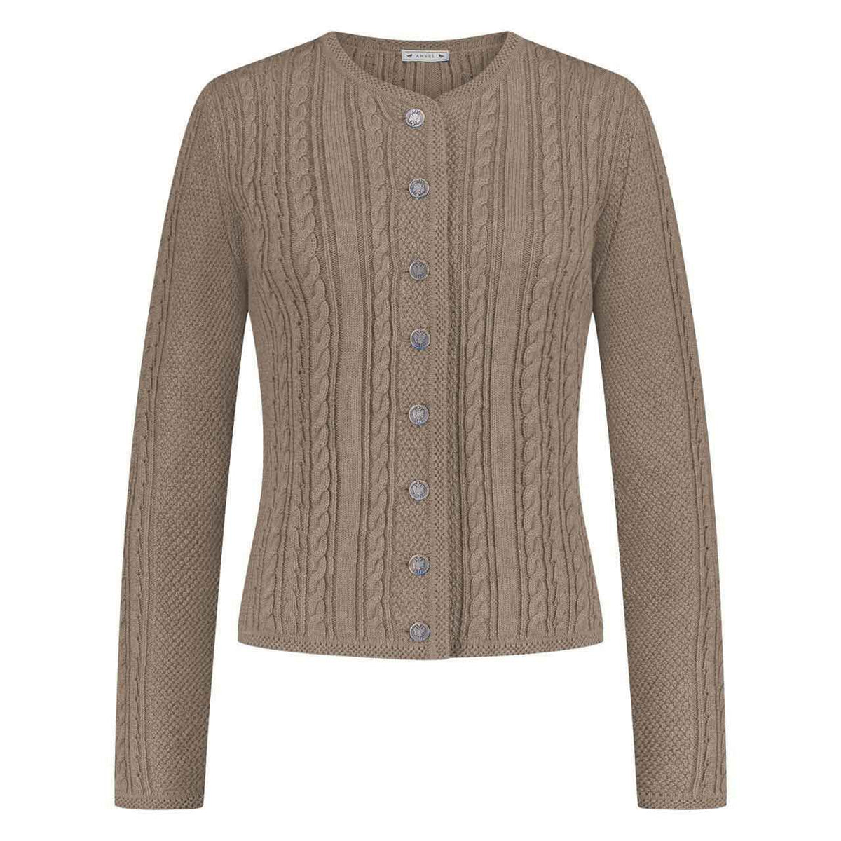 Damen-Strickjacke in Taupe mit feinem Zopfmuster, Rundhalsausschnitt und silberfarbenen Knöpfen.