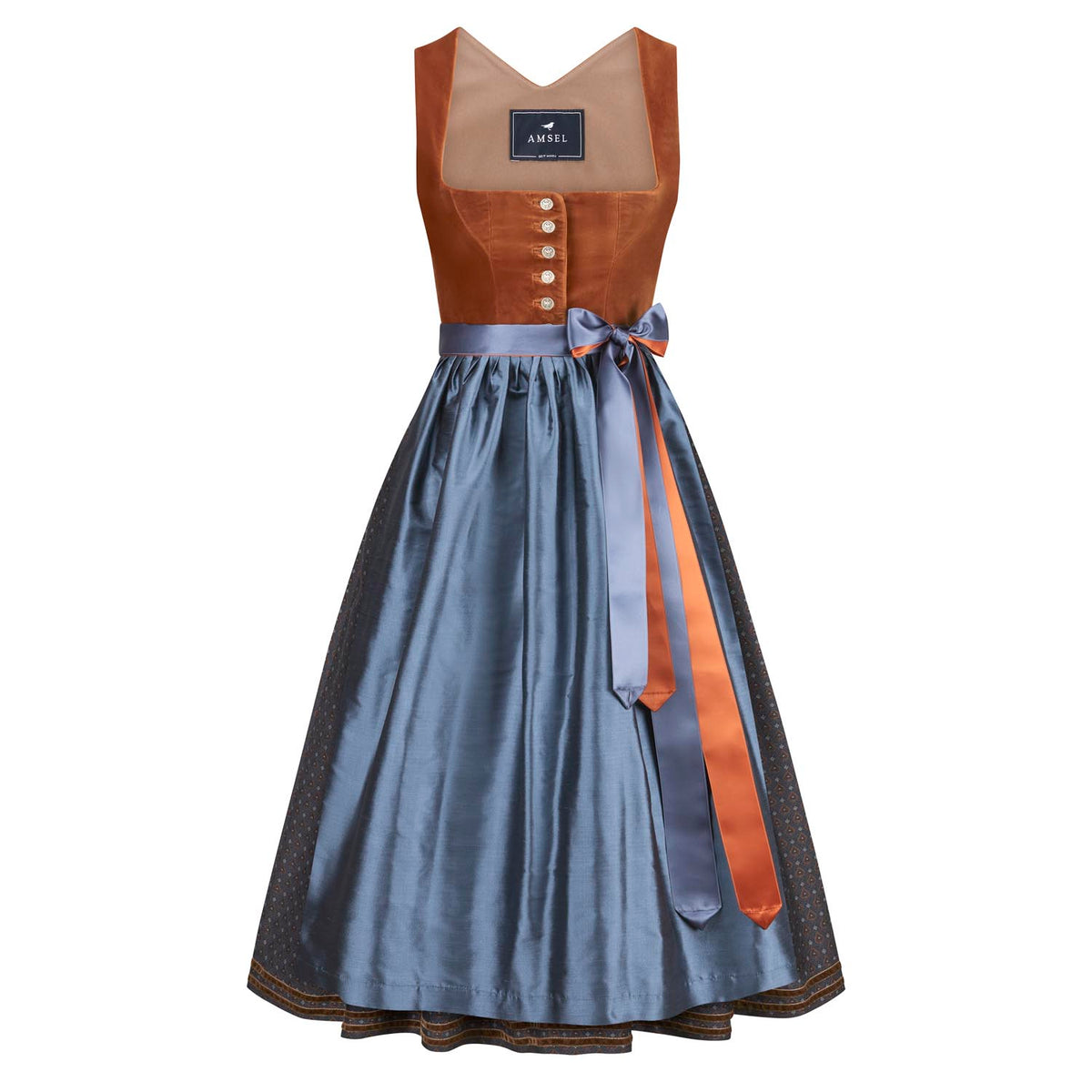 Samtdirndl Mila Karamell – langes Dirndl in warmem Karamellbraun mit Samtmieder und Seidenschürze